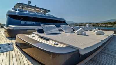 bgyb_charter_sunreef_80_power_tesni_selection_05