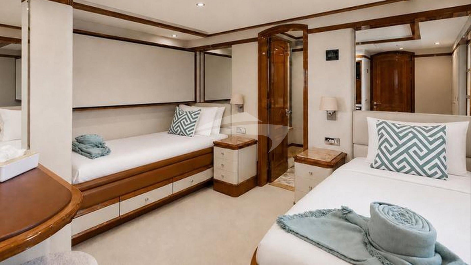 Twin Cabin