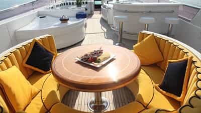 Top Deck
