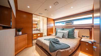Lower Guest Cabins