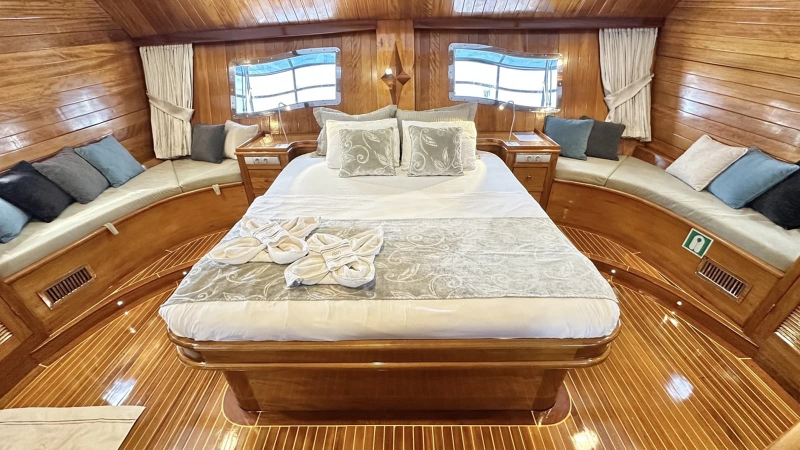 PARSS, photo from the yacht portfolio 19