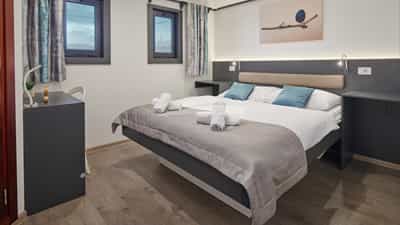 Guest Cabin