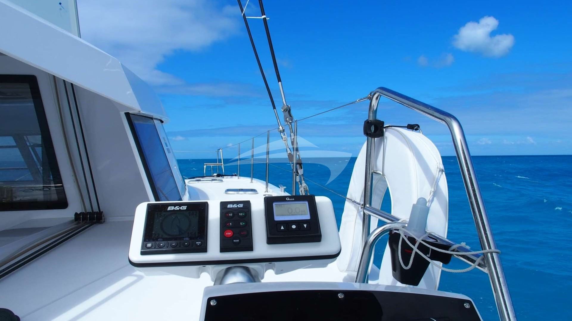 Illusion sailing in the Caribbean