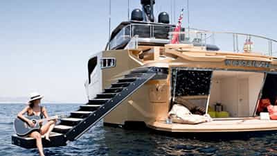At anchor lifestyle