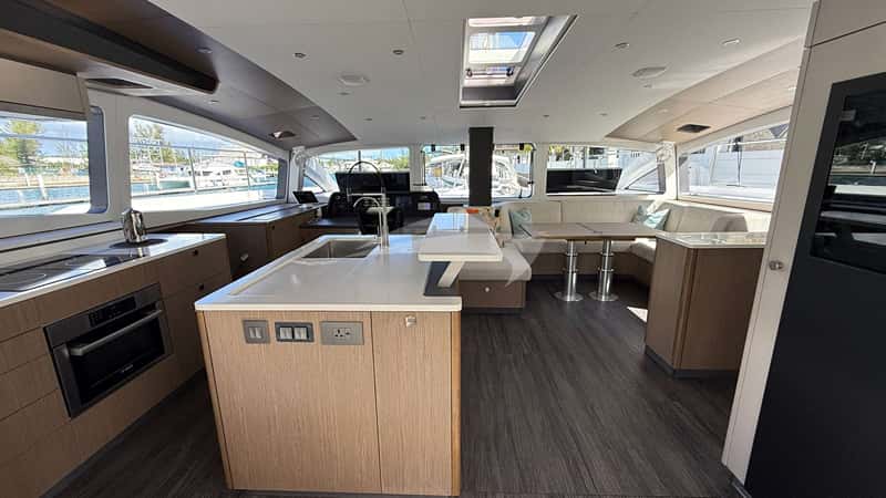 FLYING WHALE 18m sailing yacht charter, photo 2