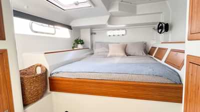 Starboard aft king suite