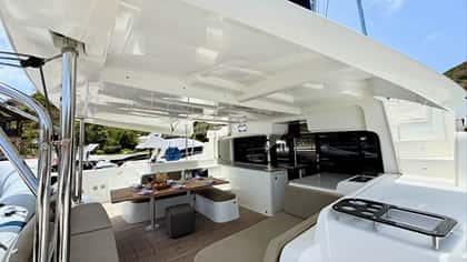 KERRY LEE 14m sailing yacht charter, photo 12
