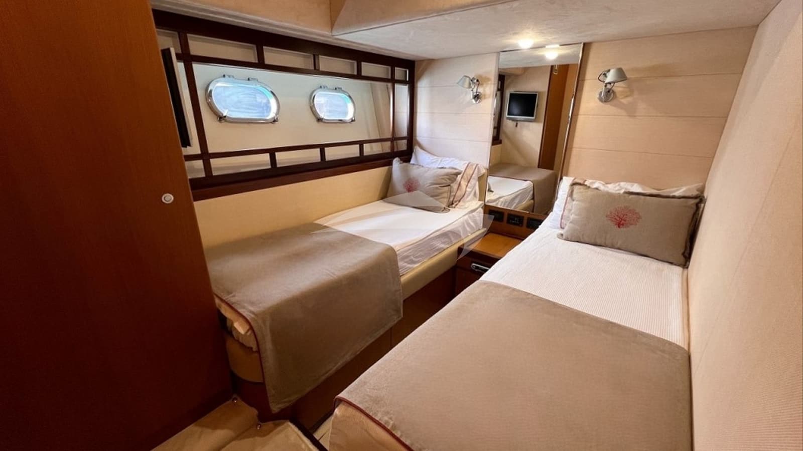 BELLISIMA, photo from the yacht portfolio 20