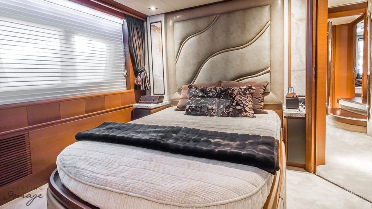 105 YCG, photo from the yacht portfolio 10