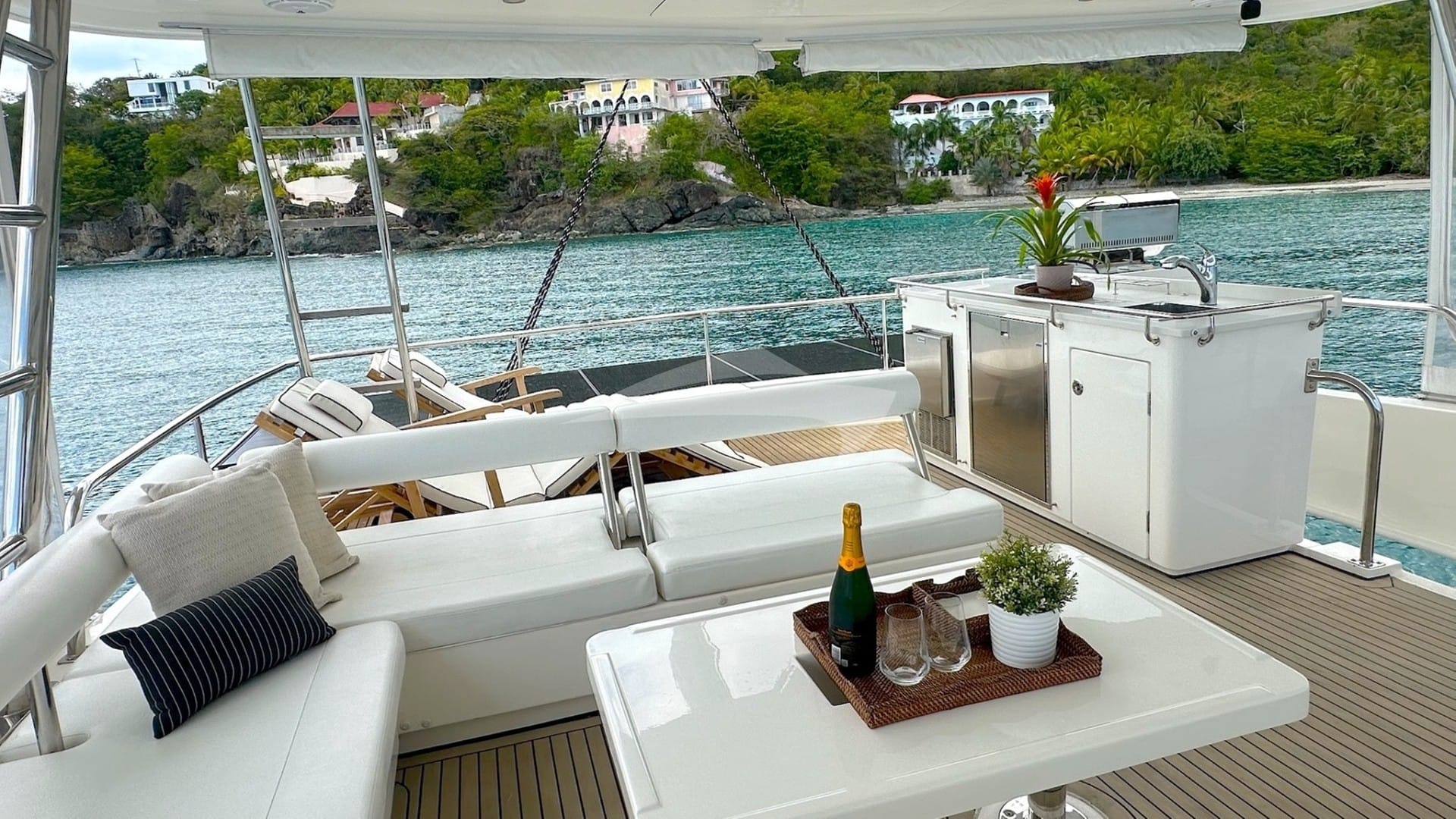 Flybridge seating