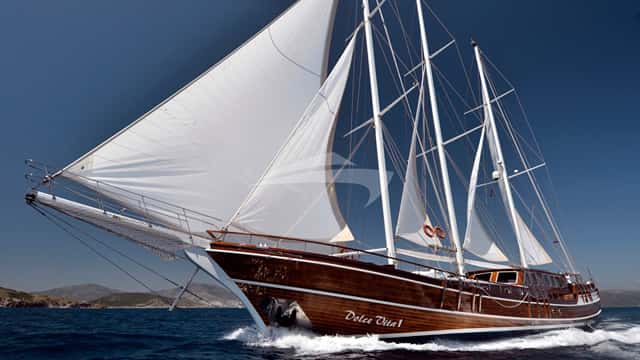 DOLCE VITA 34m sailing yacht for charter
