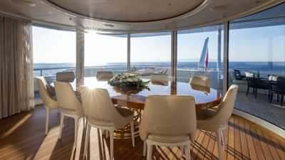 Skylounge Dining