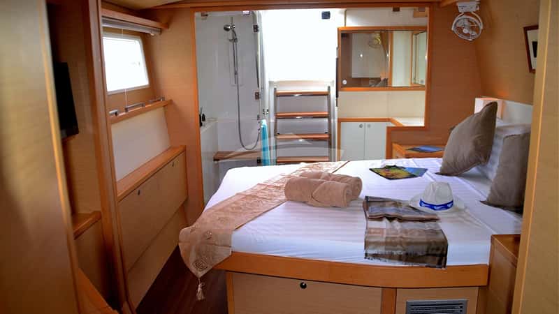 00SEVEN 17m sailing yacht charter, photo 5