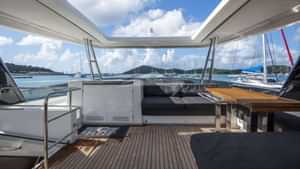 HULYAYacht Charter