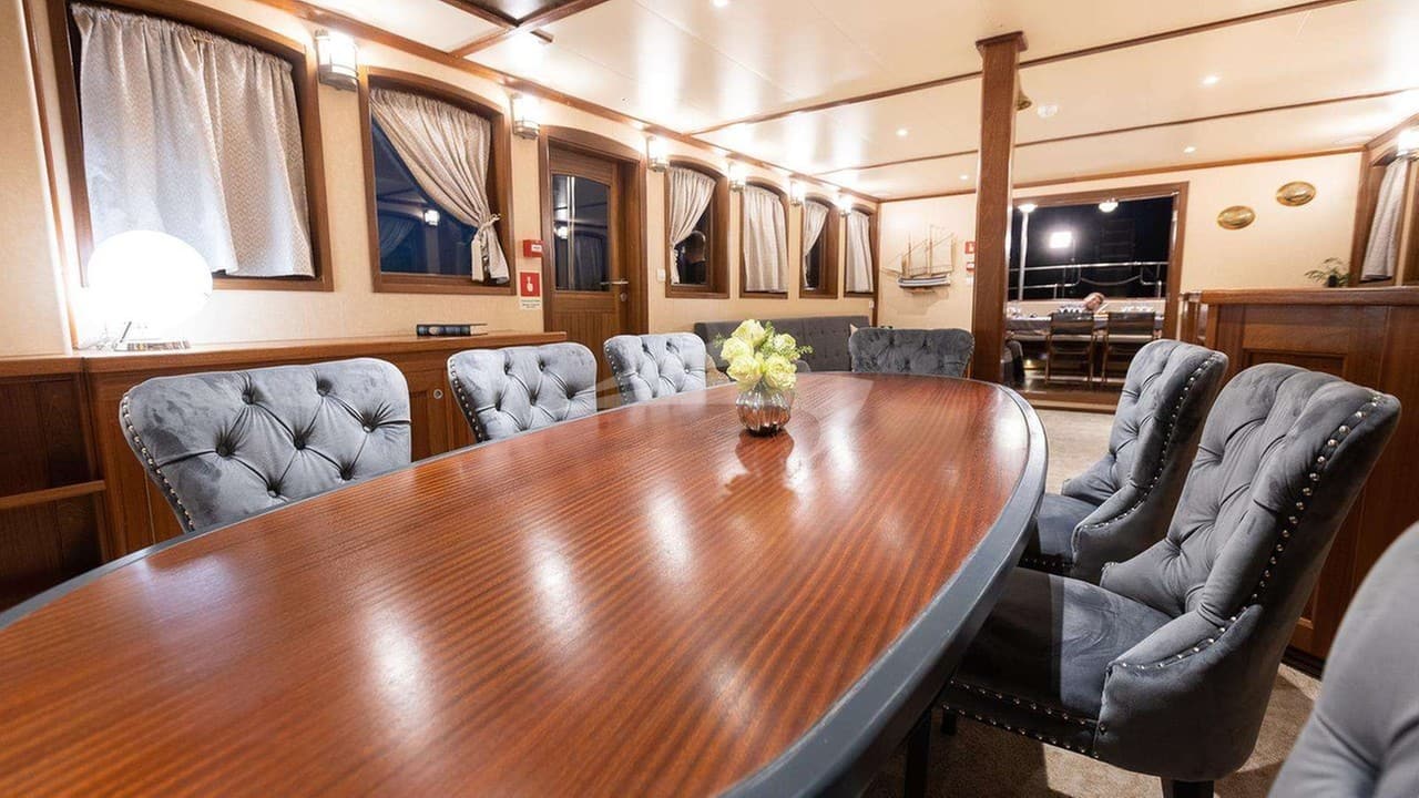 GALLANT, photo from the yacht portfolio 12