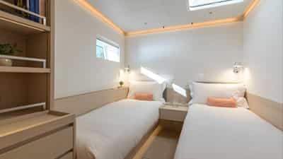 Twin Cabin
