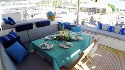 Alfresco dining