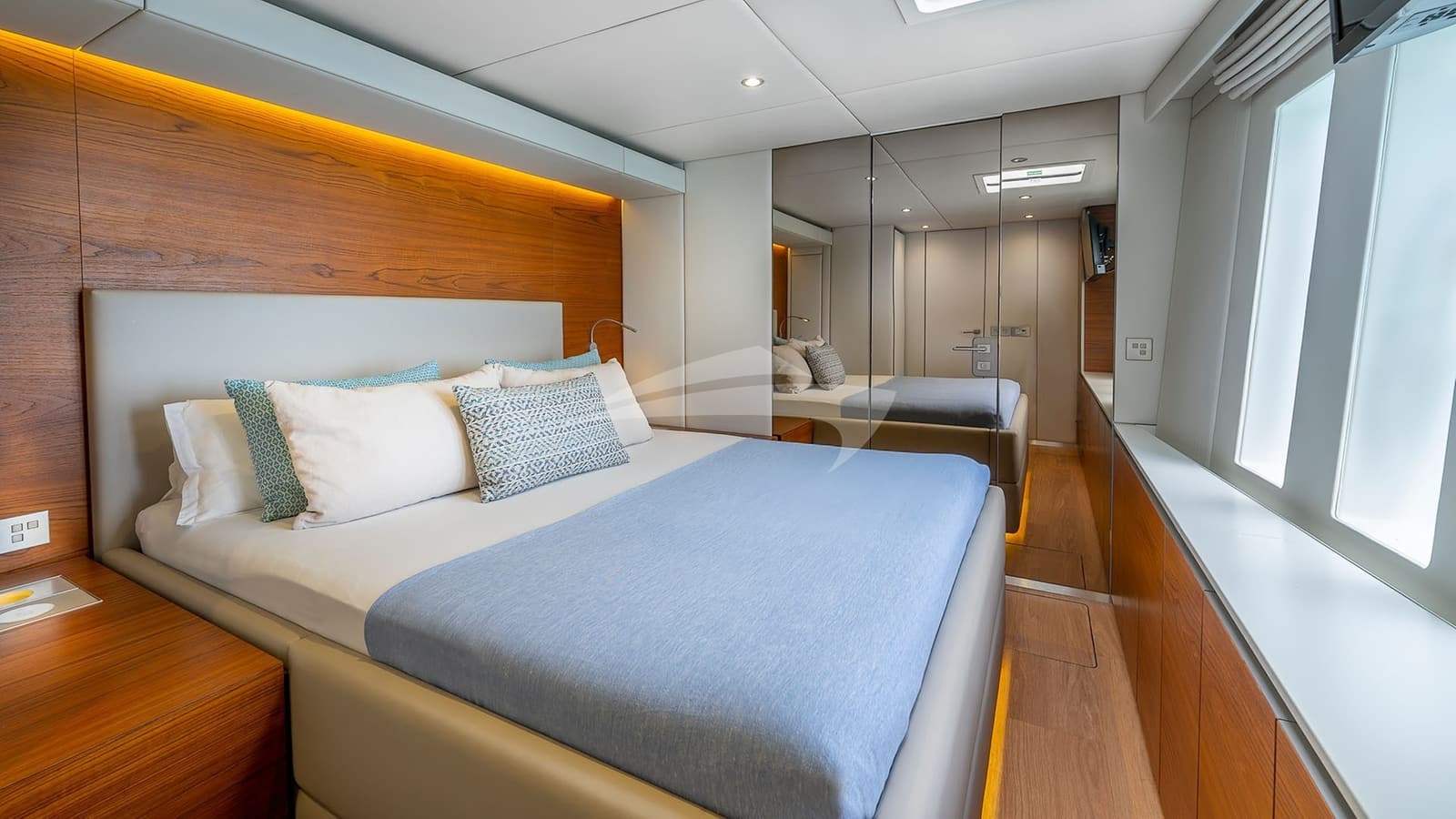 FANTASTIC TOO, photo from the yacht portfolio 12
