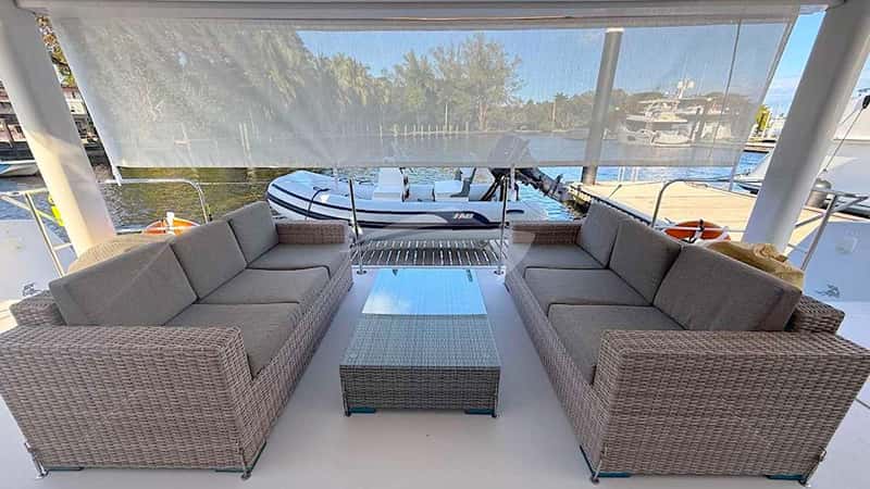 SOLAIRE 18m motor yacht charter, photo 6