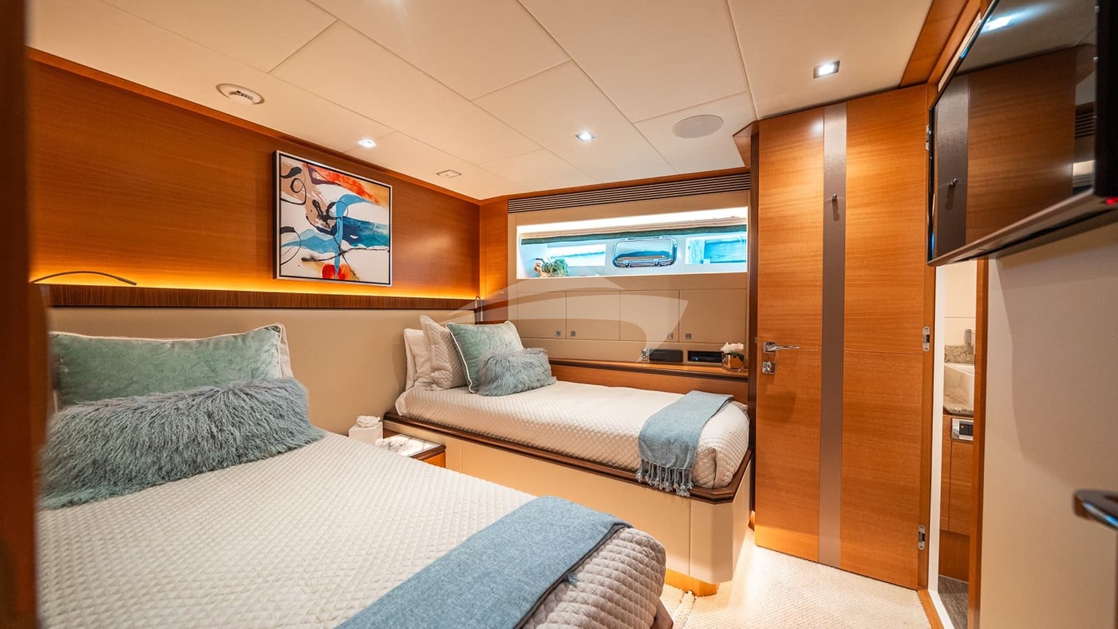 MIDNIGHT MOON, photo from the yacht portfolio 24