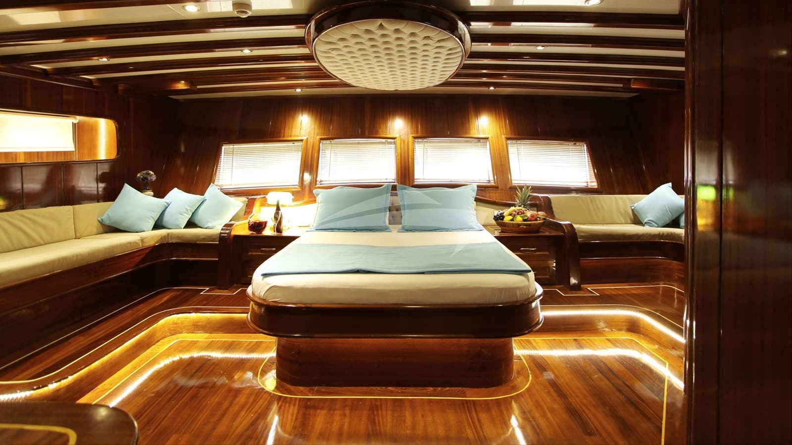 DEAR LILA, photo from the yacht portfolio 10