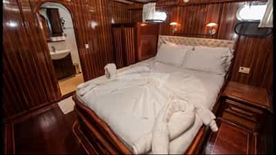 Double Cabin