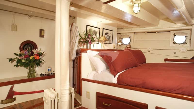 PACIFIC YELLOWFIN 35m motor yacht charter, photo 7