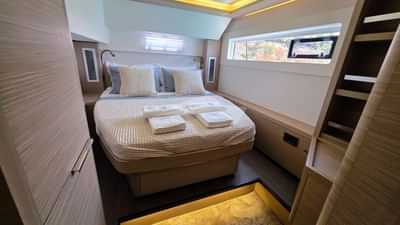 Double cabin