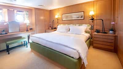 Guest Cabin