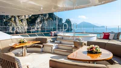 Jacuzzi Deck