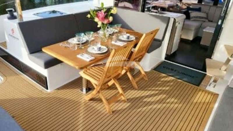 VIVE L'AMOUR 12m sailing yacht charter, photo 3
