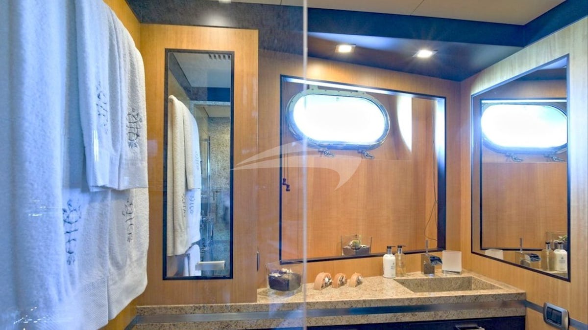 Guest Bathroom Guest Bathroom