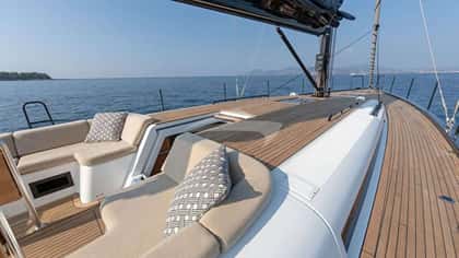 SEA DREAMERS 17m sailing yacht charter, photo 7