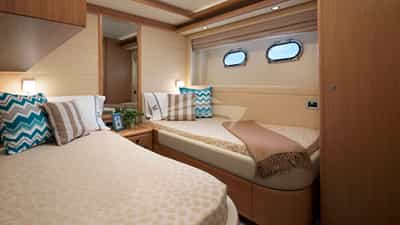 Crystal Parrot Twin Stateroom