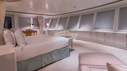 BELLA VITA 76m motor yacht charter, photo 13