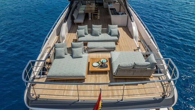 NAILU + 30m motor yacht charter, photo 4
