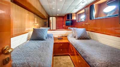 Twin Cabin