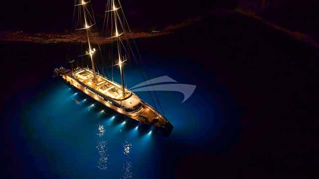 NOCTURNO yacht charter photo 4