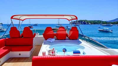 Deck Jacuzzi