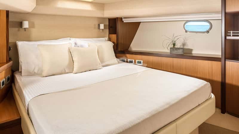 ESCAPE 20m motor yacht charter, photo 8