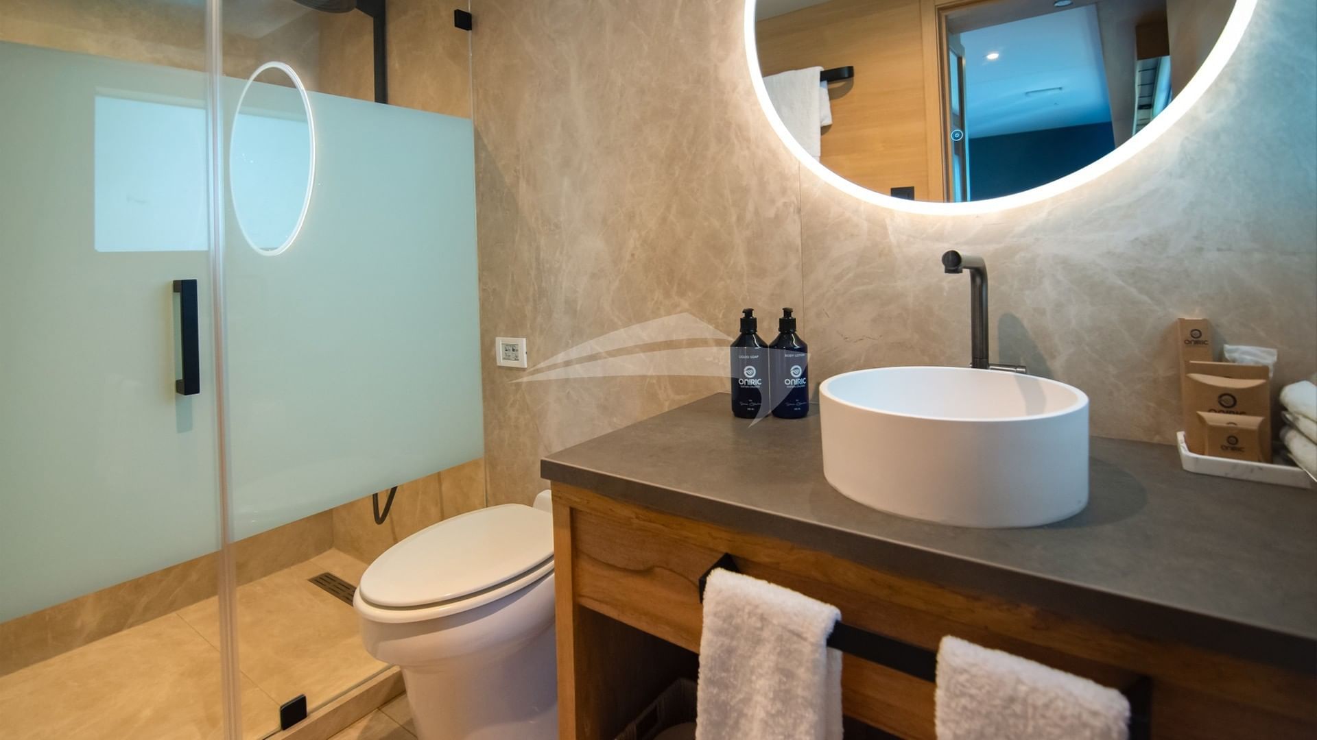 Tribute Panorama Suite Bathroom 2