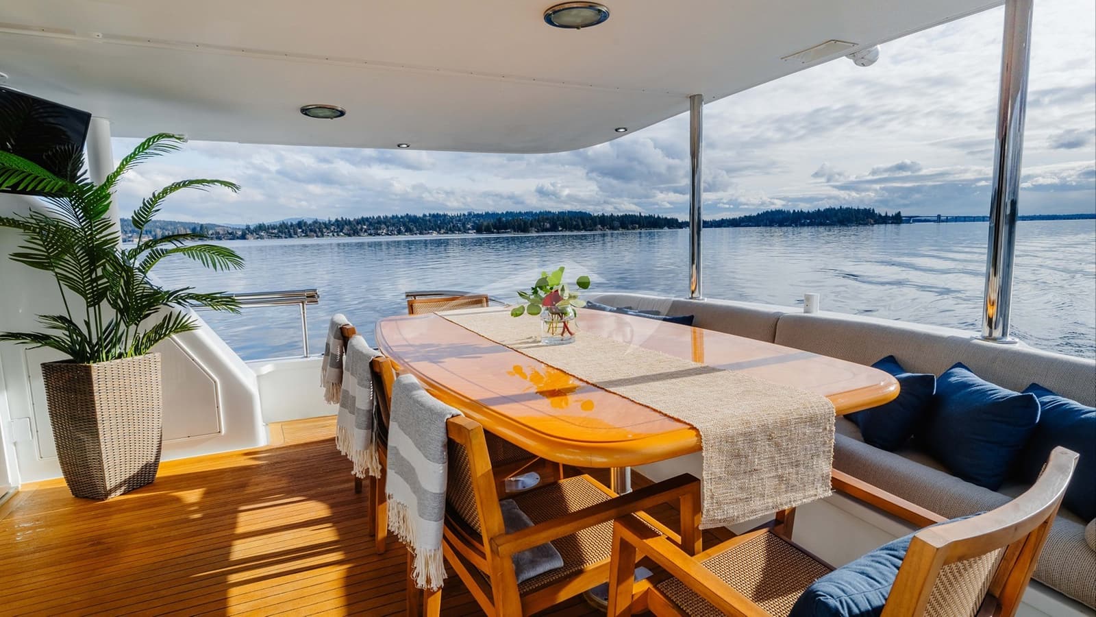 SUMMER SUNSET, photo from the yacht portfolio 19