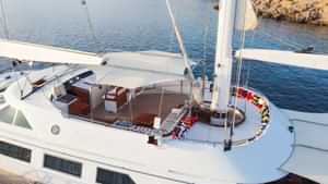 Yacht Charter TAMARITA With Worth Avenue Yachts