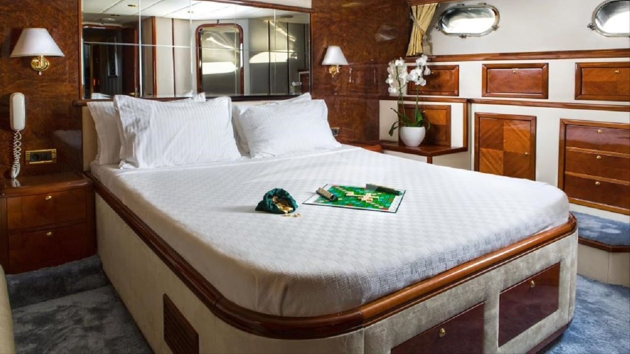 VIP Suite Lower Deck