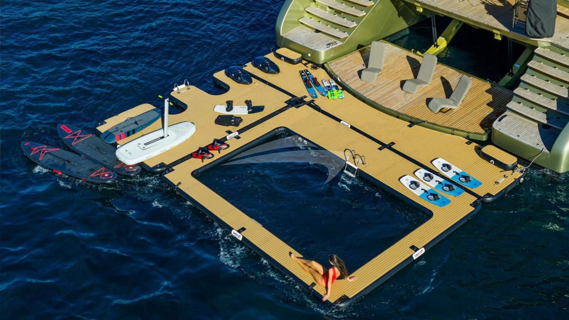 Swim Platform and Floating Pool