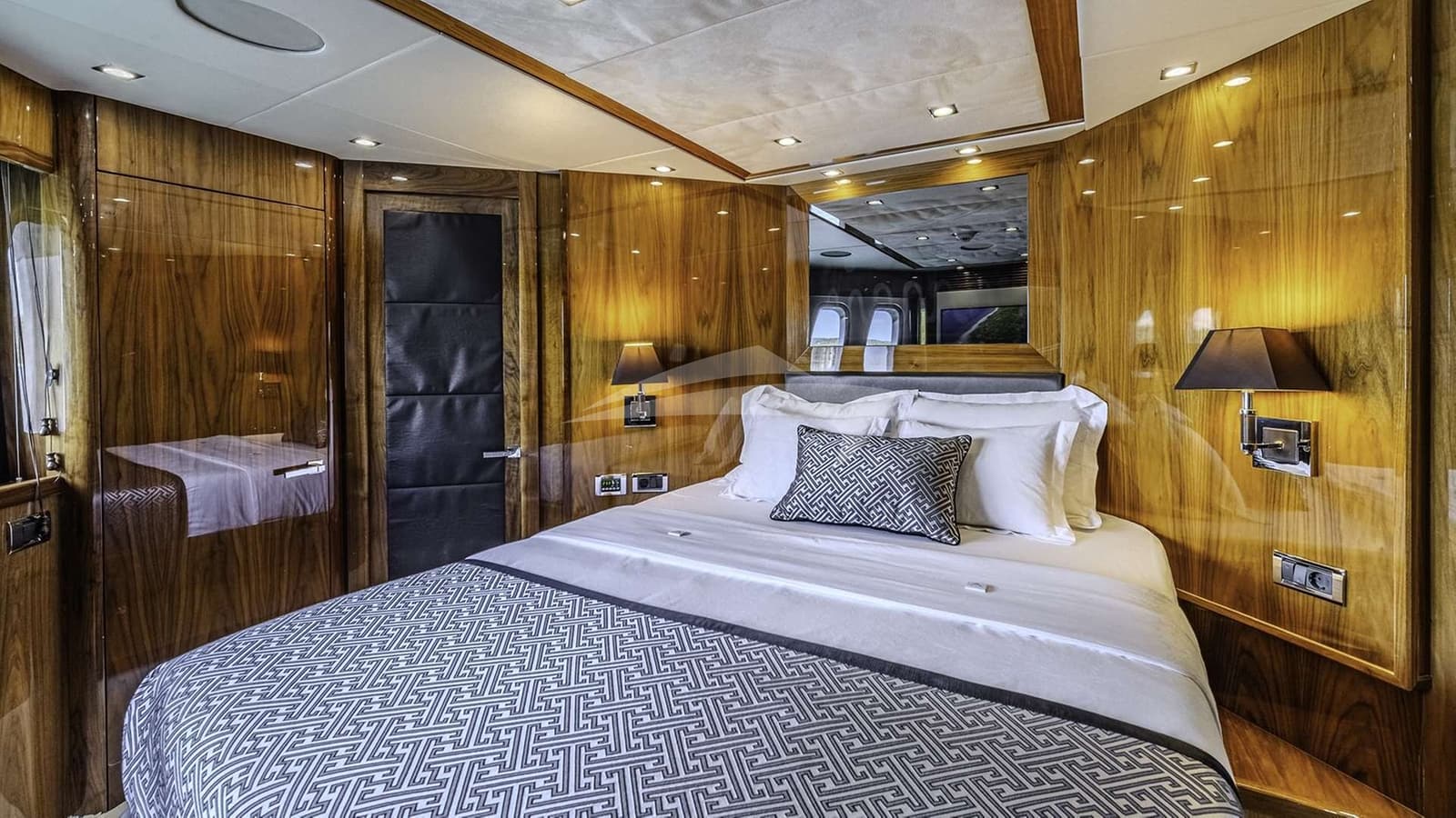 ARAGO, photo from the yacht portfolio 17