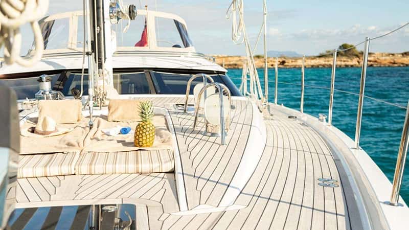 MELLIVORA 19m sailing yacht charter, photo 10