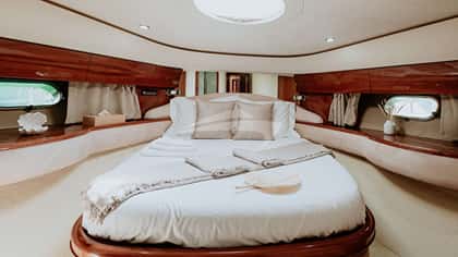 LADY HOPE 19m motor yacht charter, photo 12