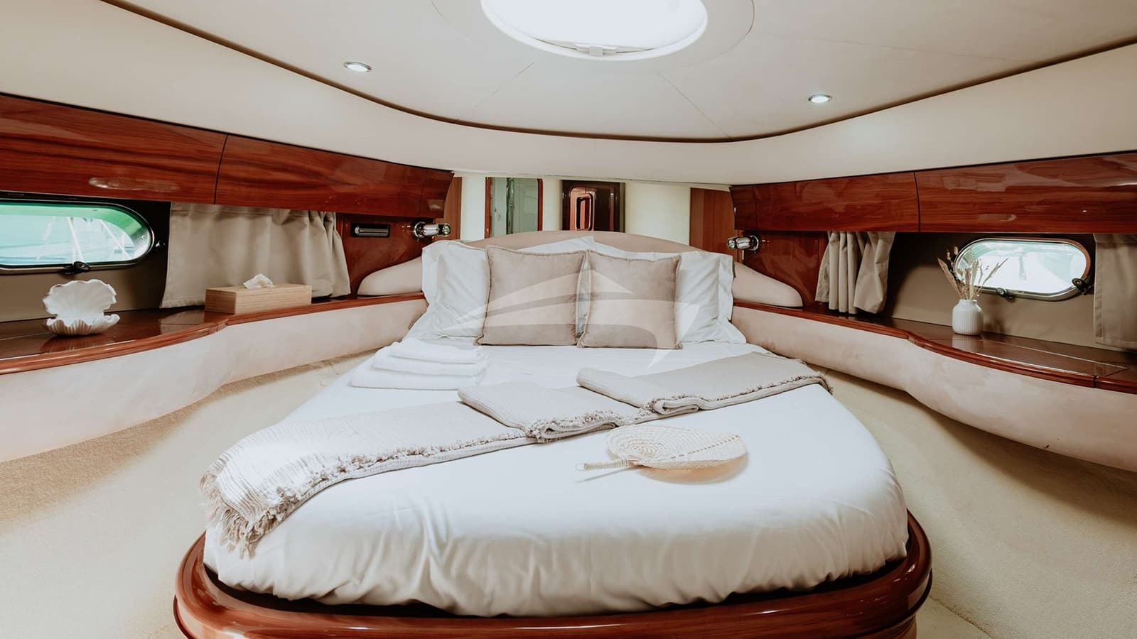 LADY HOPE, photo from the yacht portfolio 11