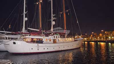 At night at Quay
